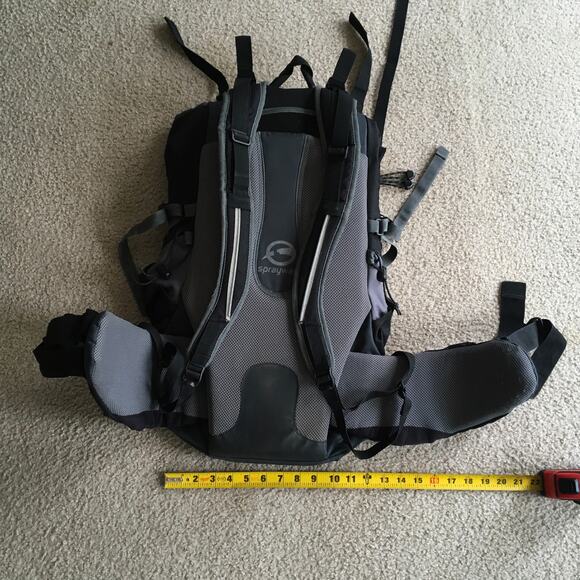 Sprayway Ridge 35L +5 Day Pack Backpack Survival Rucksack Bag Hiking Grey Black - Picture 7 of 15